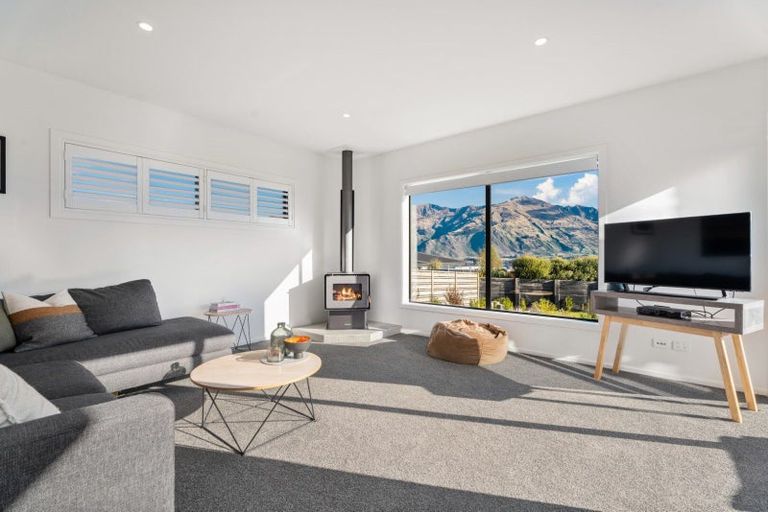 Photo of property in 6 Platinum Ridge, Wanaka, 9305