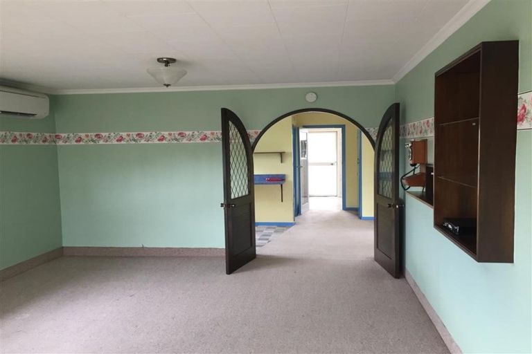 Photo of property in 128 Oteramika Road, Seaward Bush, Invercargill, 9871