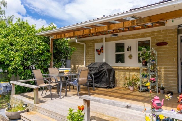 Photo of property in 25 William Benton Street, Featherston, 5710