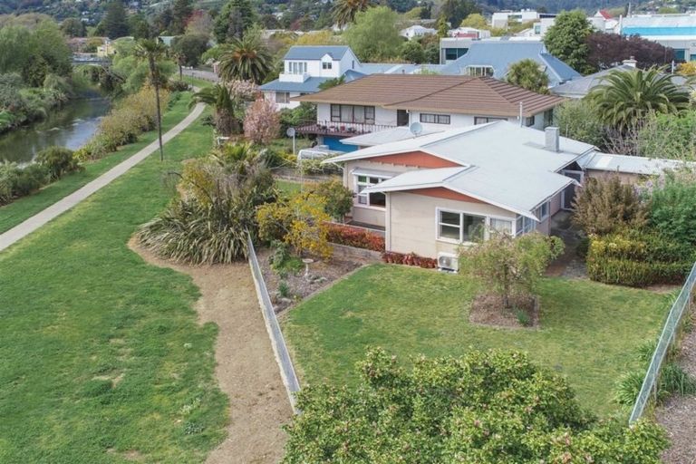 Photo of property in 39 Collingwood Street, Nelson, 7010