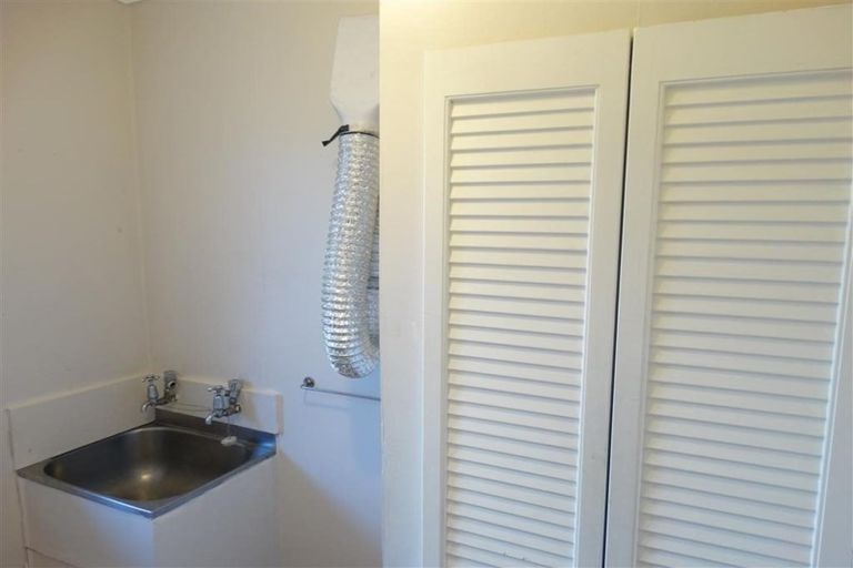 Photo of property in 39 Pleasant Road, Glen Eden, Auckland, 0602