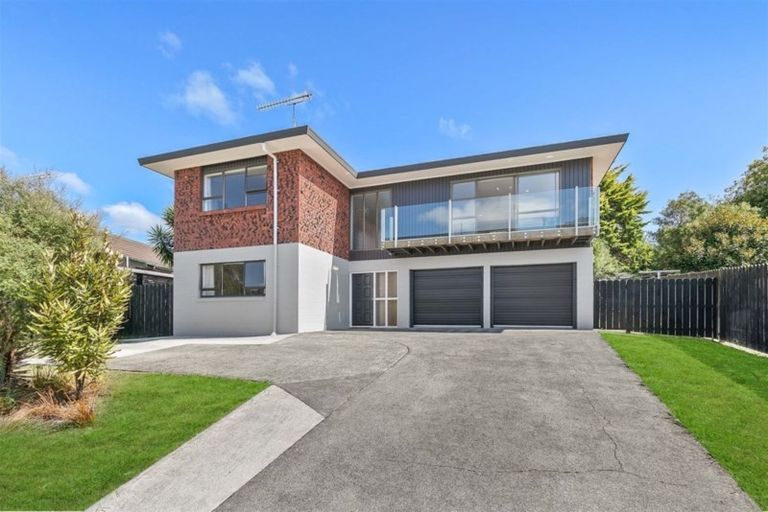 Photo of property in 19 Palmyra Way, Half Moon Bay, Auckland, 2012