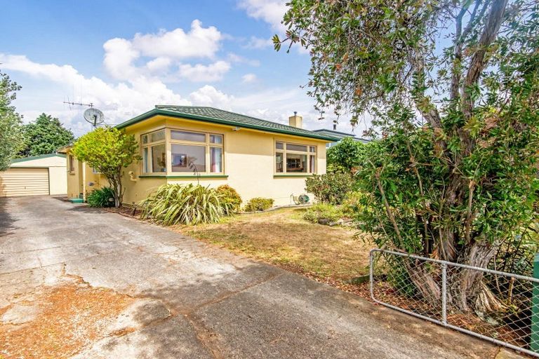 Photo of property in 80 Limbrick Street, Terrace End, Palmerston North, 4410