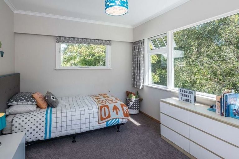 Photo of property in 38 Cockayne Road, Khandallah, Wellington, 6035