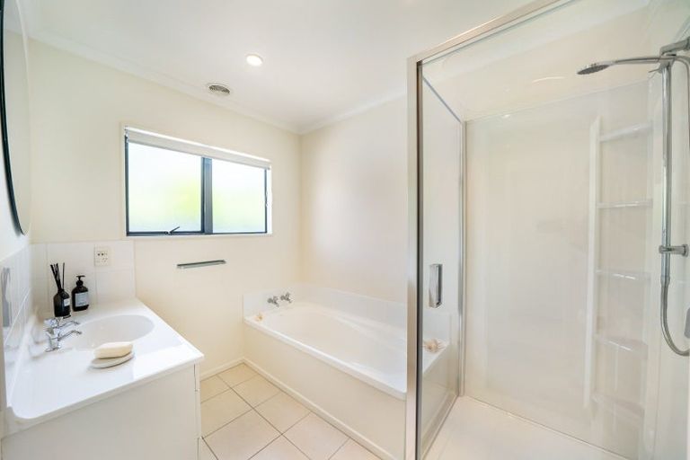 Photo of property in 40 Mary Huse Grove, Manor Park, Lower Hutt, 5019