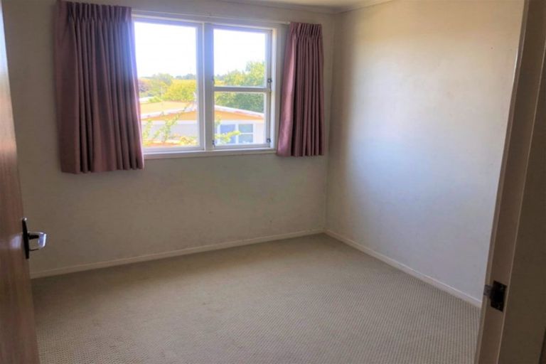 Photo of property in 1a Blake Street, Waitara, 4320