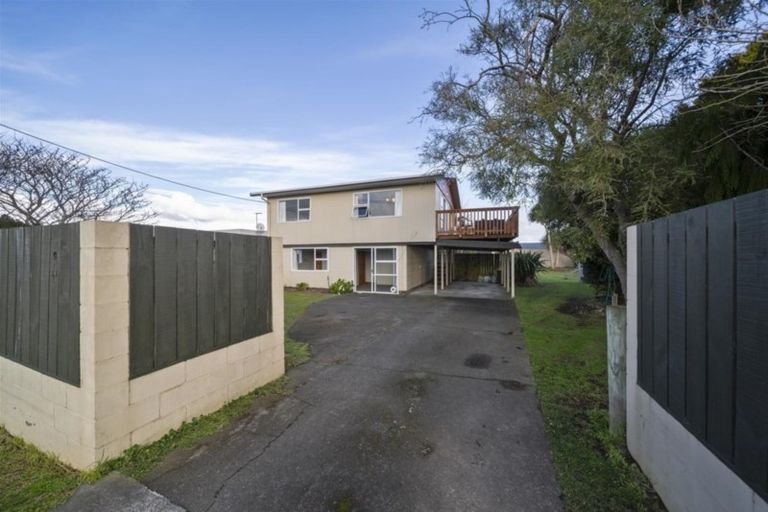 Photo of property in 36 Mawhitiwhiti Road, Normanby, Hawera, 4614
