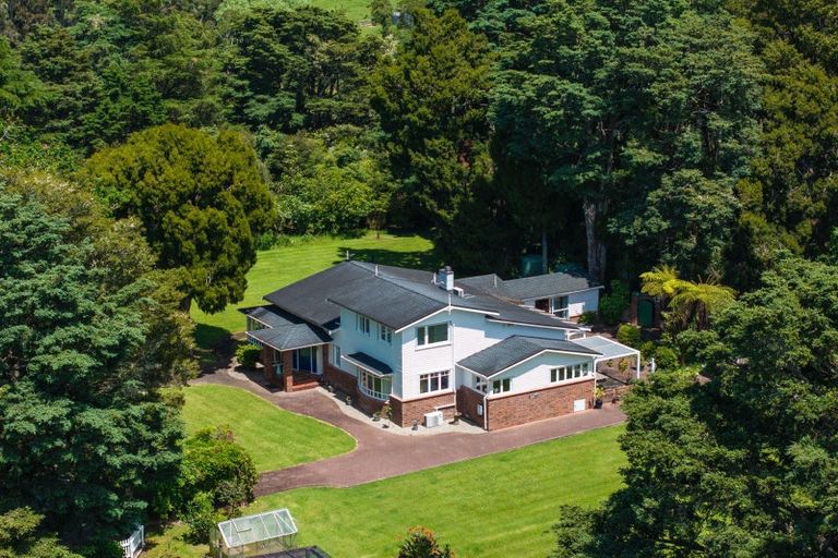 Photo of property in 1174 Kahikatea Flat Road, Waitoki, Kaukapakapa, 0871