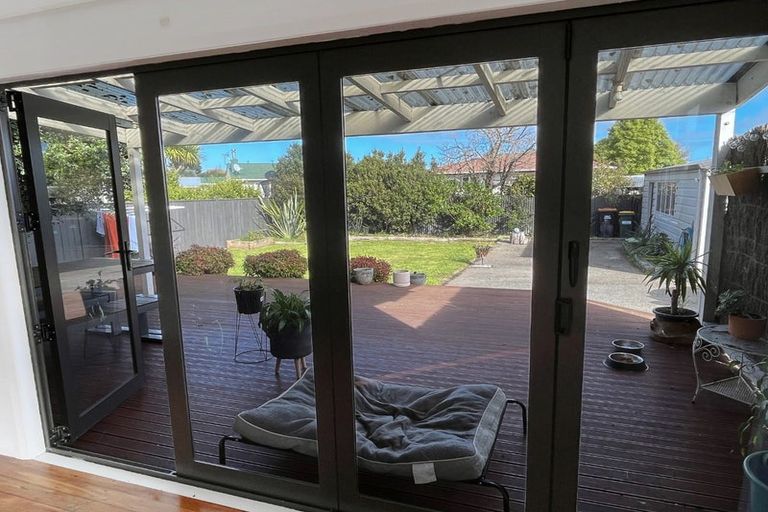 Photo of property in 60 Seddon Street, Takaro, Palmerston North, 4412