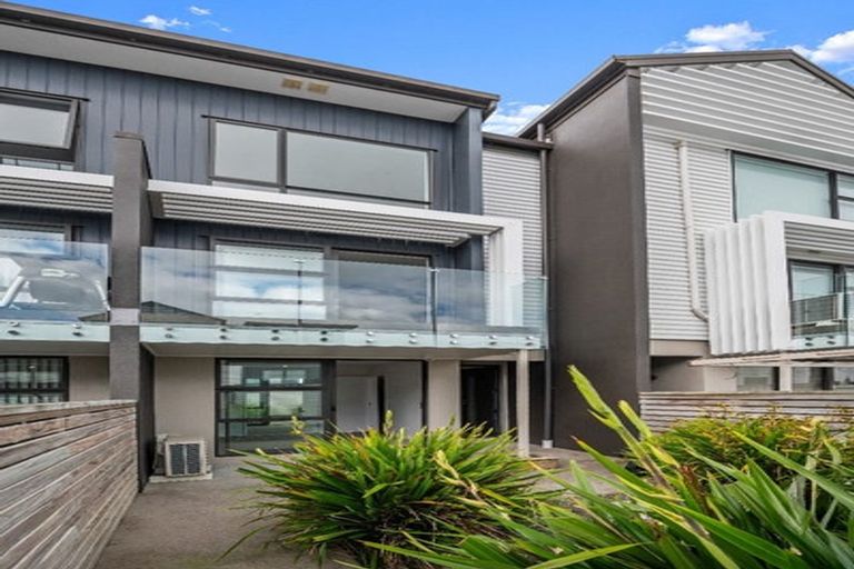 Photo of property in 41 Settlers Avenue, Hobsonville, Auckland, 0618