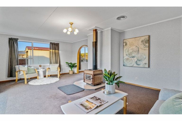 Photo of property in 82 Salford Street, Gore, 9710