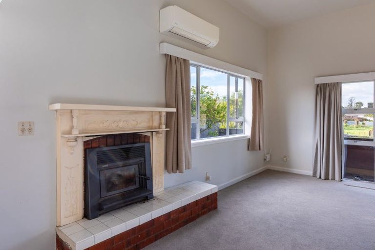 Photo of property in 37 Burgoyne Street, Woodville, 4920