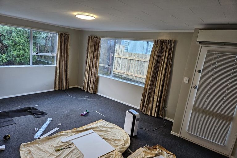 Photo of property in 1/51 Hartford Crescent, Totara Park, Upper Hutt, 5018