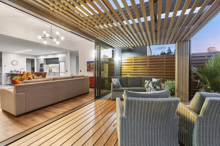 Photo of property in 3 Okoare Lane, Ferndale, New Plymouth, 4310