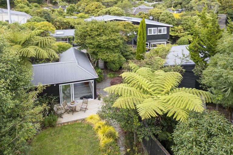 Photo of property in 17a Delhi Crescent, Khandallah, Wellington, 6035