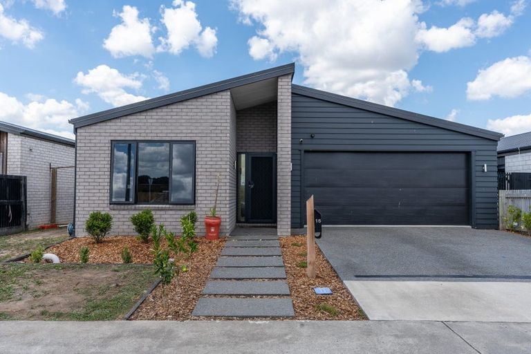 Photo of property in 16 Taiatea Drive, Baverstock, Hamilton, 3200
