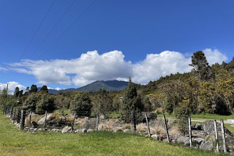 Photo of property in 704 Kumara-inchbonnie Road, Dunganville, Kumara, 7875