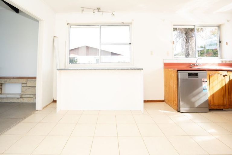 Photo of property in 22 Sherwood Drive, Pukete, Hamilton, 3200