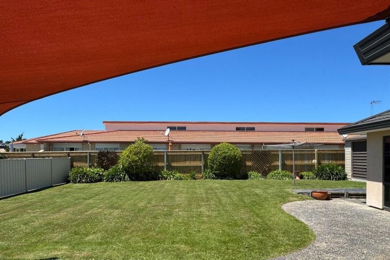 Photo of property in 8 Arataki Road, Havelock North, 4130