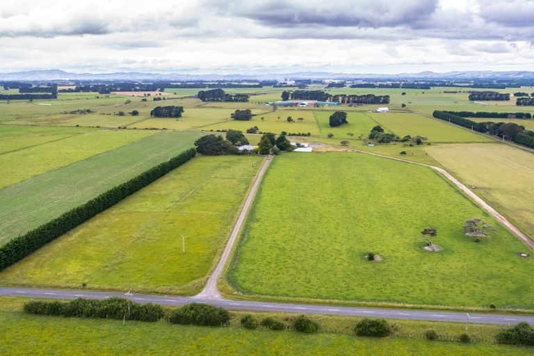 Photo of property in 386 Chester Road, West Taratahi, Carterton, 5791