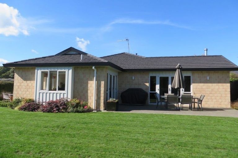 Photo of property in 4 Burnfield Way, Levin, 5510