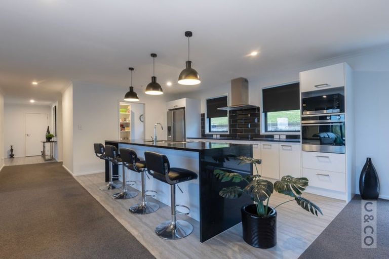 Photo of property in 104 Solan Drive, Waimauku, 0812