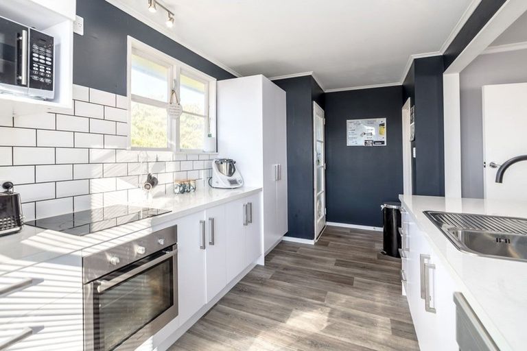 Photo of property in 46 Miller Street, Dannevirke, 4930