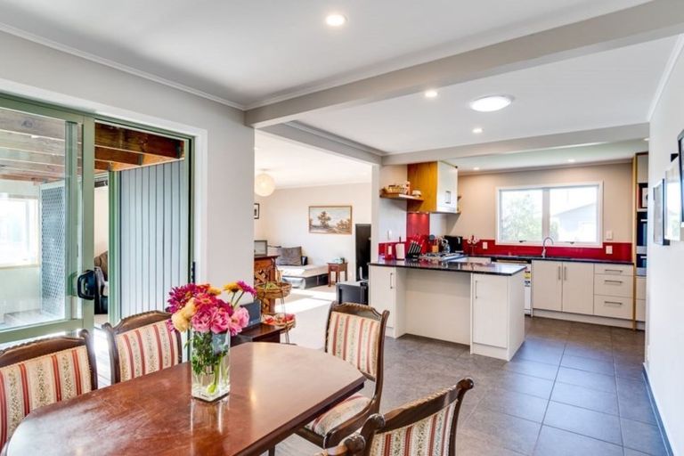 Photo of property in 37 Plunket Street, Tamatea, Napier, 4112