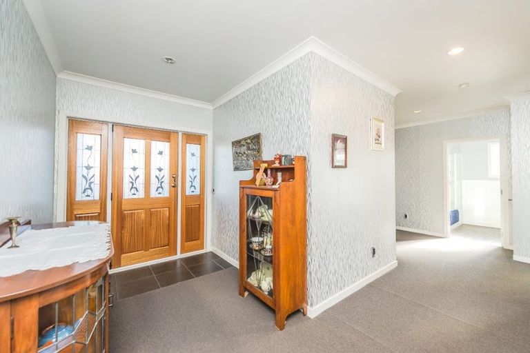 Photo of property in 4 Brougham Place, Springvale, Whanganui, 4501