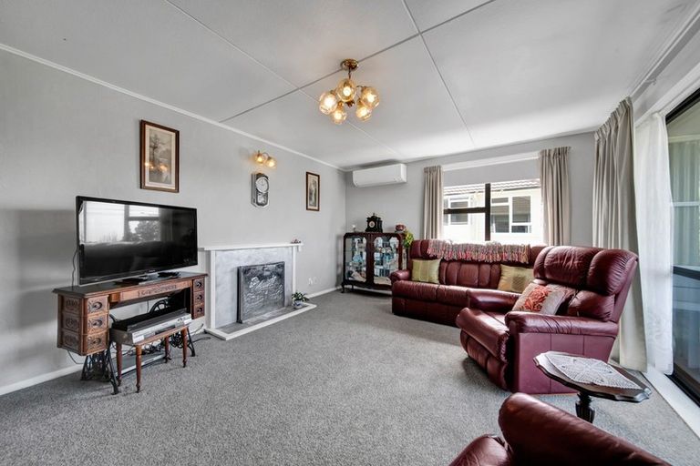 Photo of property in 16 Aotea Street, Welbourn, New Plymouth, 4312