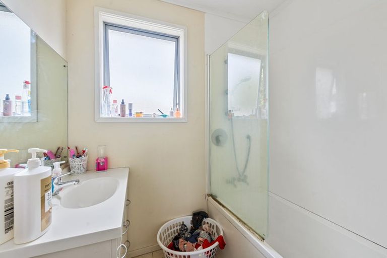 Photo of property in 29 Sunlands Drive, Manurewa, Auckland, 2102