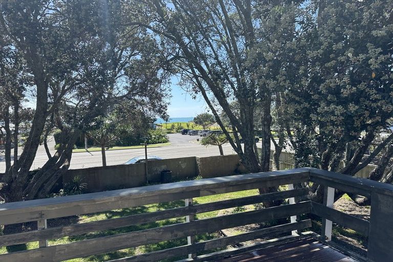 Photo of property in 1/422 Hibiscus Coast Highway, Orewa, 0931