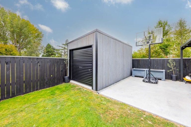 Photo of property in 19 Francis Drake Street, Waipukurau, 4200