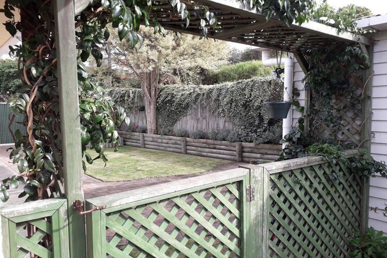 Photo of property in 21c Goldsborough Avenue, Raumati Beach, Paraparaumu, 5032