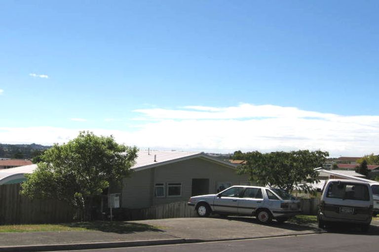 Photo of property in 7 Exeter Place, Unsworth Heights, Auckland, 0632