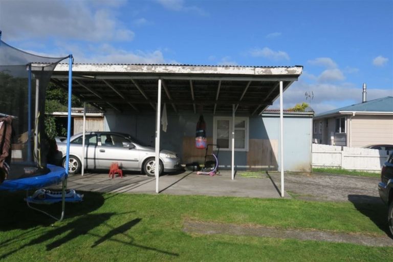 Photo of property in 37 Aotea Crescent, Tokoroa, 3420