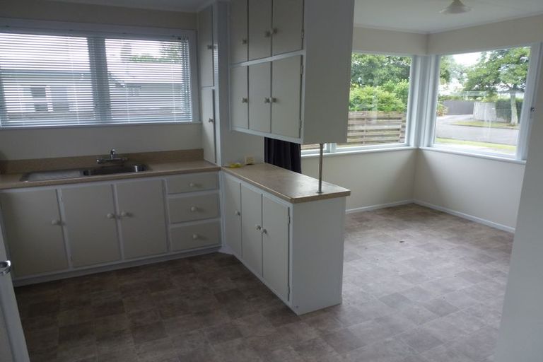 Photo of property in 54 Apollo Parade, Milson, Palmerston North, 4414