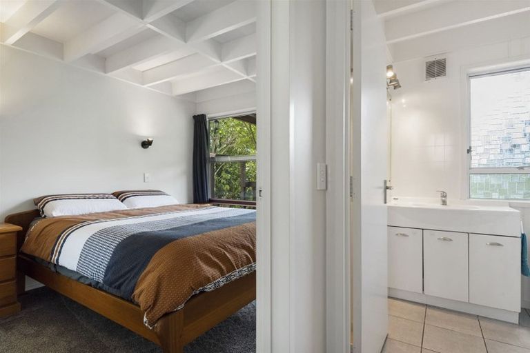 Photo of property in 9/7 Balmain Road, Birkenhead, Auckland, 0626