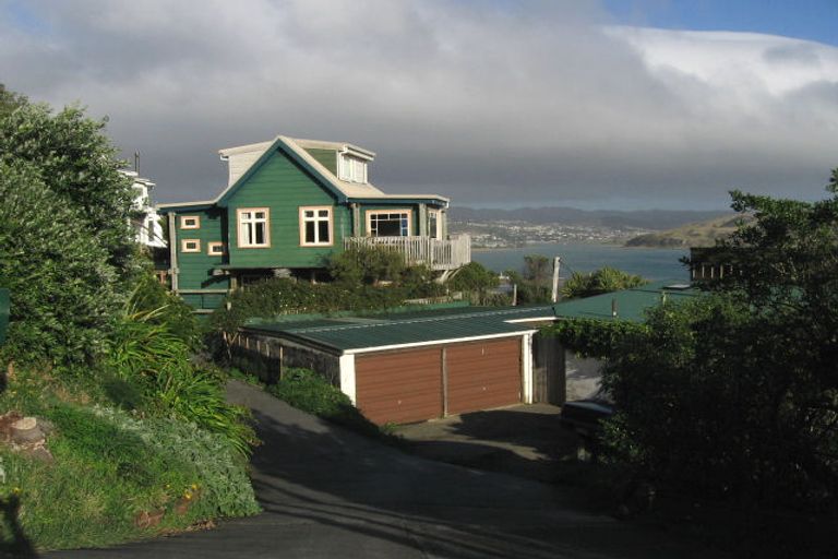 Photo of property in 93 Motuhara Road, Plimmerton, Porirua, 5026