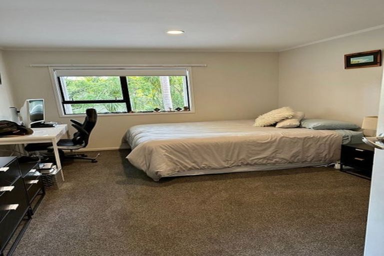 Photo of property in 1/22 Roseberry Avenue, Birkenhead, Auckland, 0626