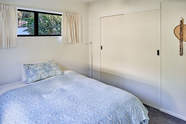 Photo of property in 10 Nikau Street, Eastbourne, Lower Hutt, 5013