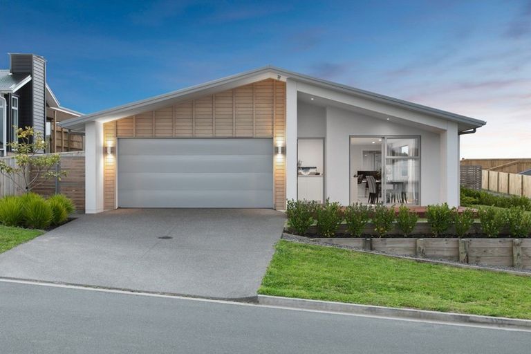 Photo of property in 15 Kiritiana Close, Pyes Pa, Tauranga, 3112