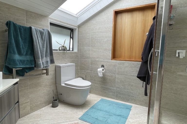 Photo of property in 2 Gilberd Place, Torbay, Auckland, 0630