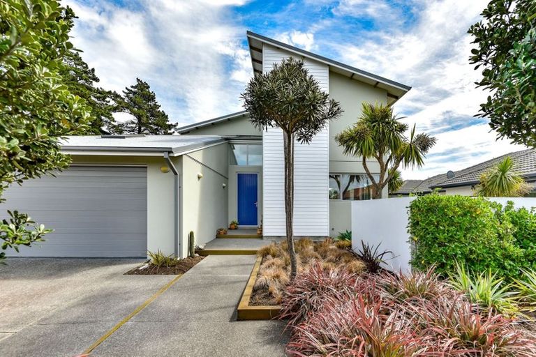 Photo of property in 18 Fishermans Rest, Waimairi Beach, Christchurch, 8083