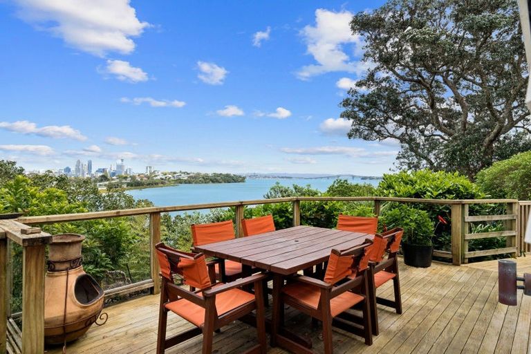Photo of property in 83 Ngataringa Road, Devonport, Auckland, 0624