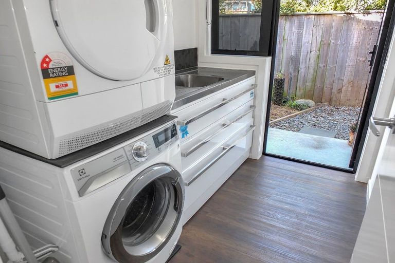 Photo of property in 20 Forbes Road, Foxton Beach, Foxton, 4815