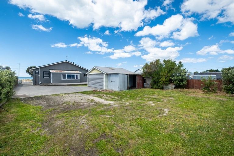 Photo of property in 6 Clifton Road, Haumoana, 4102