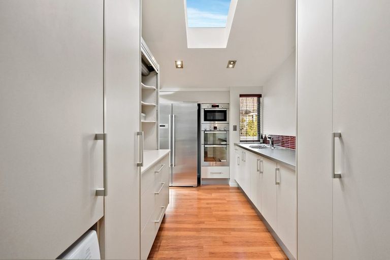 Photo of property in 361 Te Moana Road, Waikanae, 5036