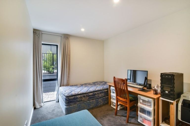 Photo of property in 13 Kotuku Lane, Jacks Point, Queenstown, 9371