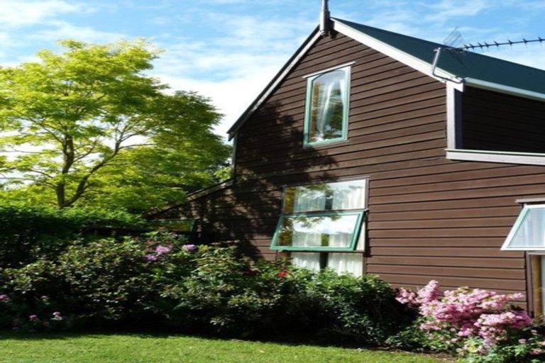 Photo of property in 10 Snowdon Place, Darfield, 7510